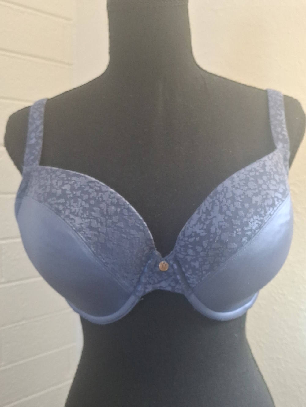 Le Mystere Blue Lace-Detail T-Shirt Bra